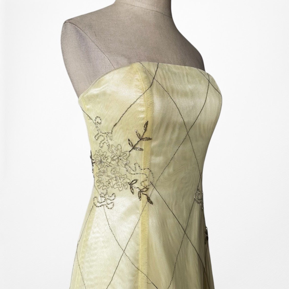 Vintage Y2K Pastel Yellow Strapless Embroidered Mesh Maxi Prom Dress Size S/M