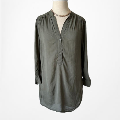 H&M Olive Green Button Down Long Sleeve Shirt Blouse Size 4/XS/S