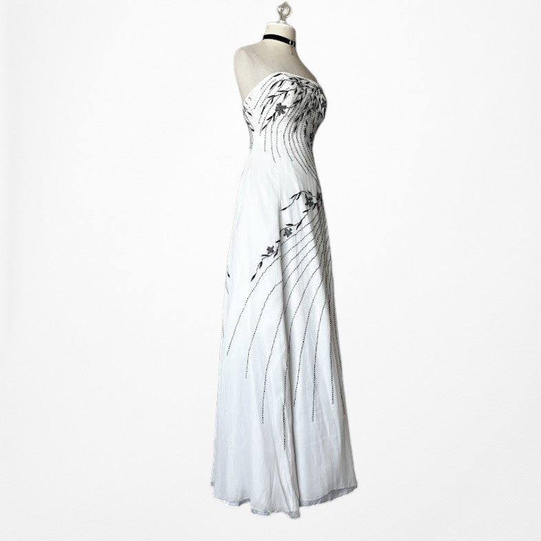 White Strapless Floral Beaded Silk Fit Flared Maxi Formal Prom Dress Size 6/M