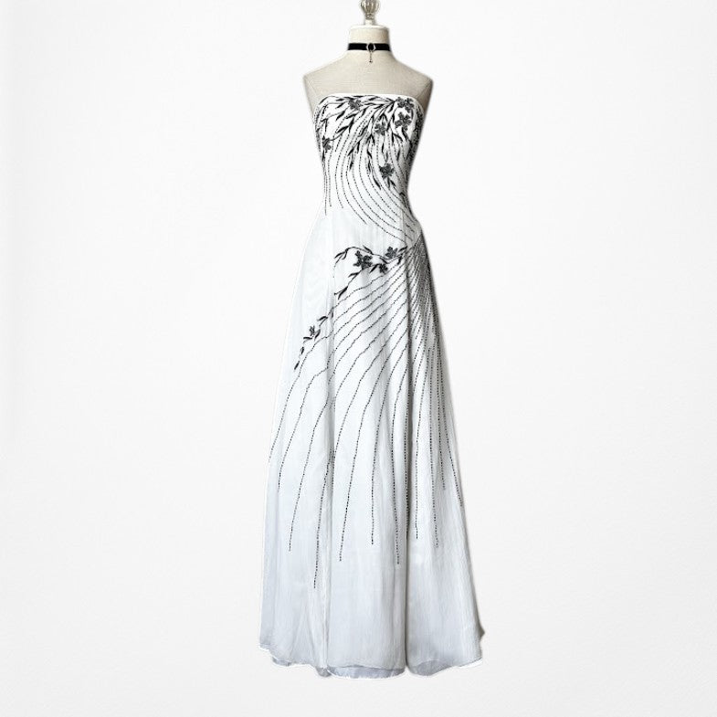 White Strapless Floral Beaded Silk Fit Flared Maxi Formal Prom Dress Size 6/M