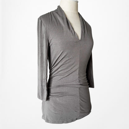 Vince Camuto Gray Knit 3/4 Sleeves Pullover Casual V-Neck Fitted Top Size M